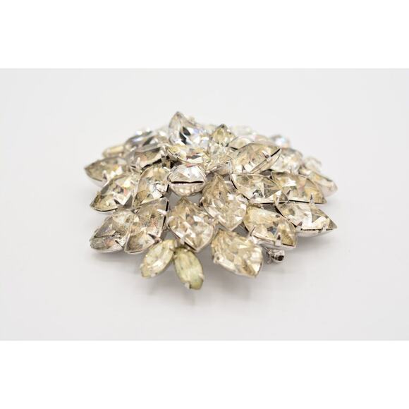 Vintage Crystal Flower Pin Brooch Rhinestone Baguette Large Silver Shiny Bin5A - Picture 6 of 12